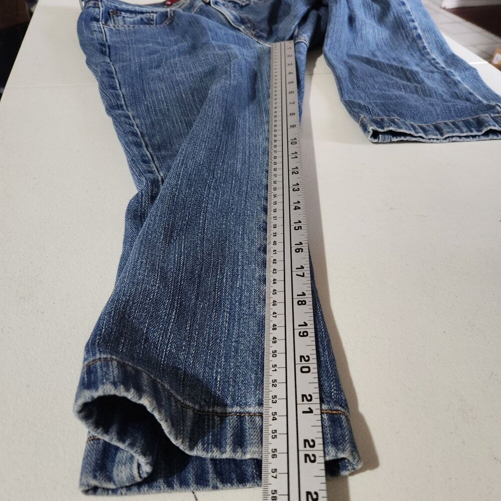Levis Nouveau Jeans Womens Size 8 Miss Mid Rise Cropped Denim Pants - Picture 11 of 14